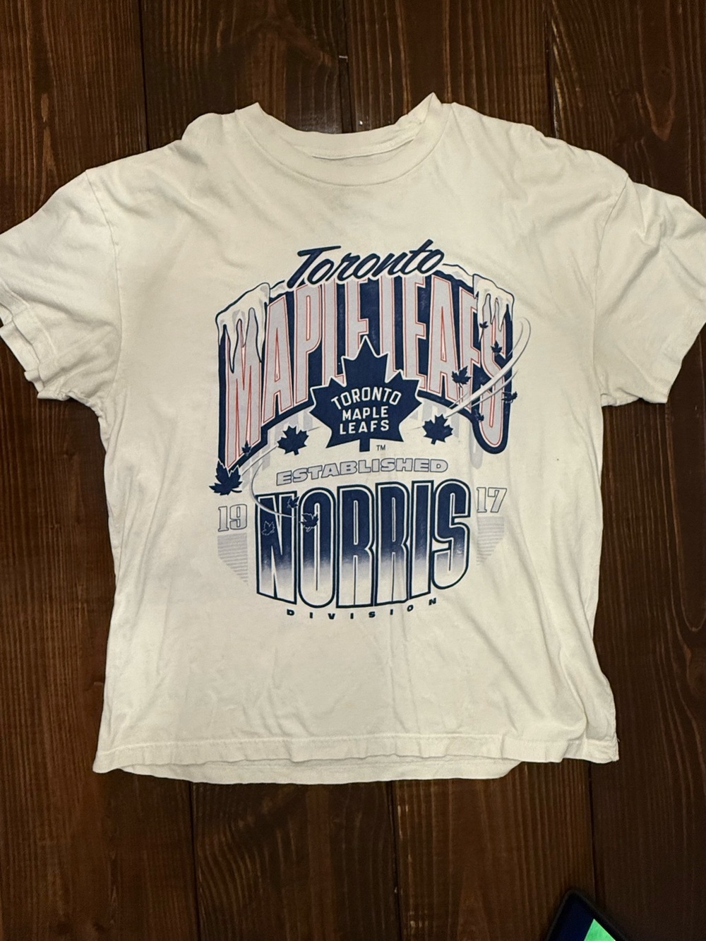 Abercrombie & Fitch White Toronto Maple Leafs Graphic Tee